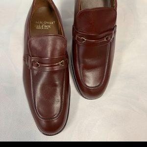 Brand new Hanover leather loafers